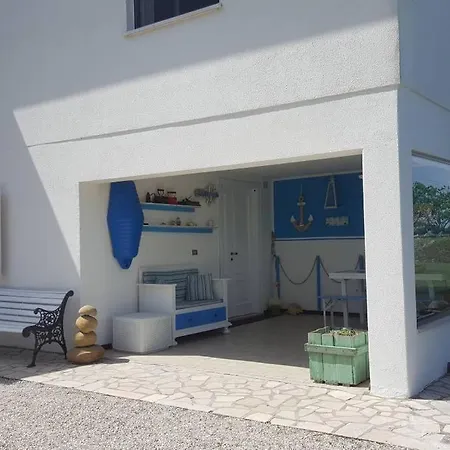 Fano Collina. La Pace Di *